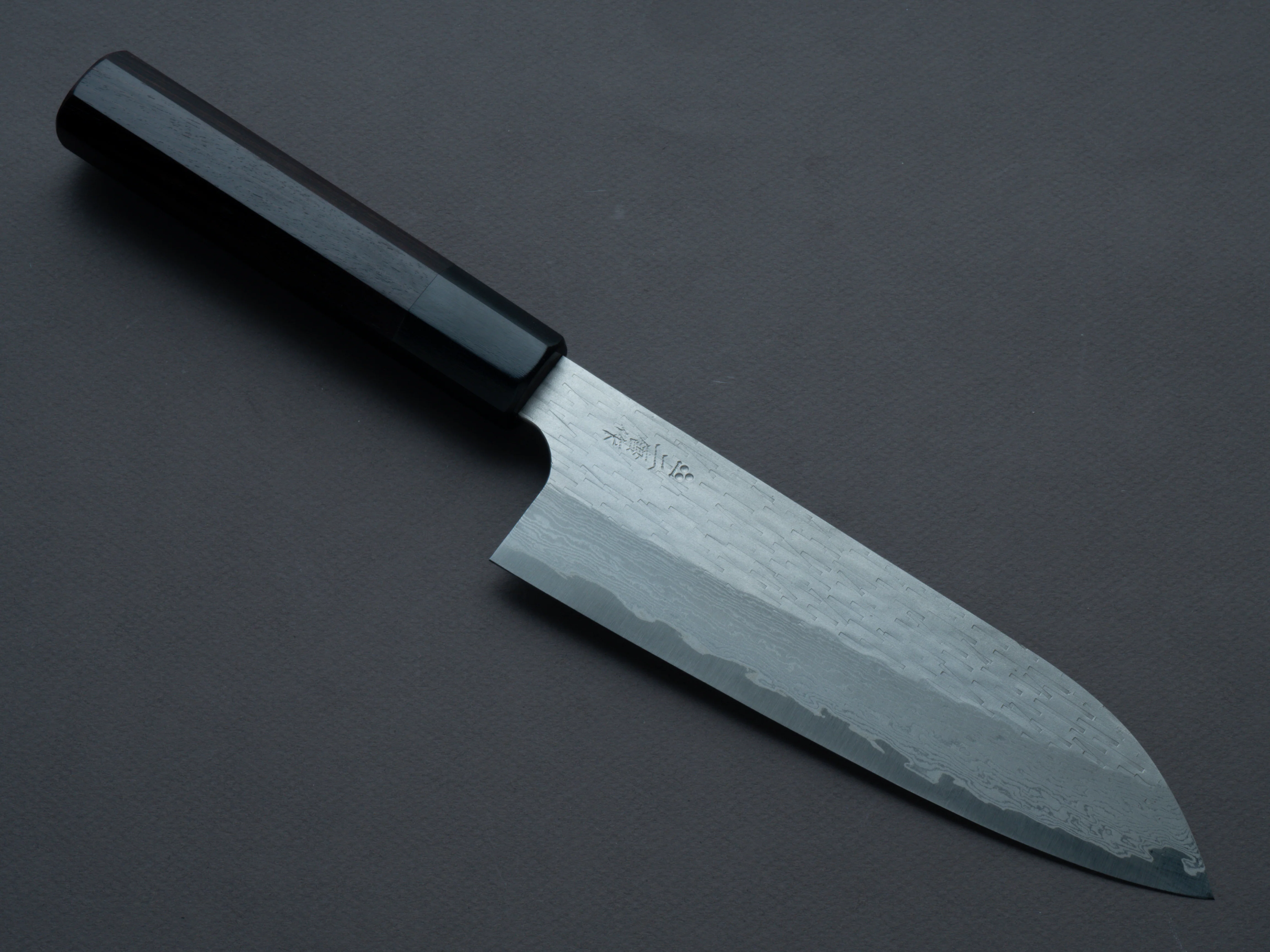 Nigara Hamono - VG XEOS - Tsuchime Damascus - Santoku - 185mm - Ebony Handle
