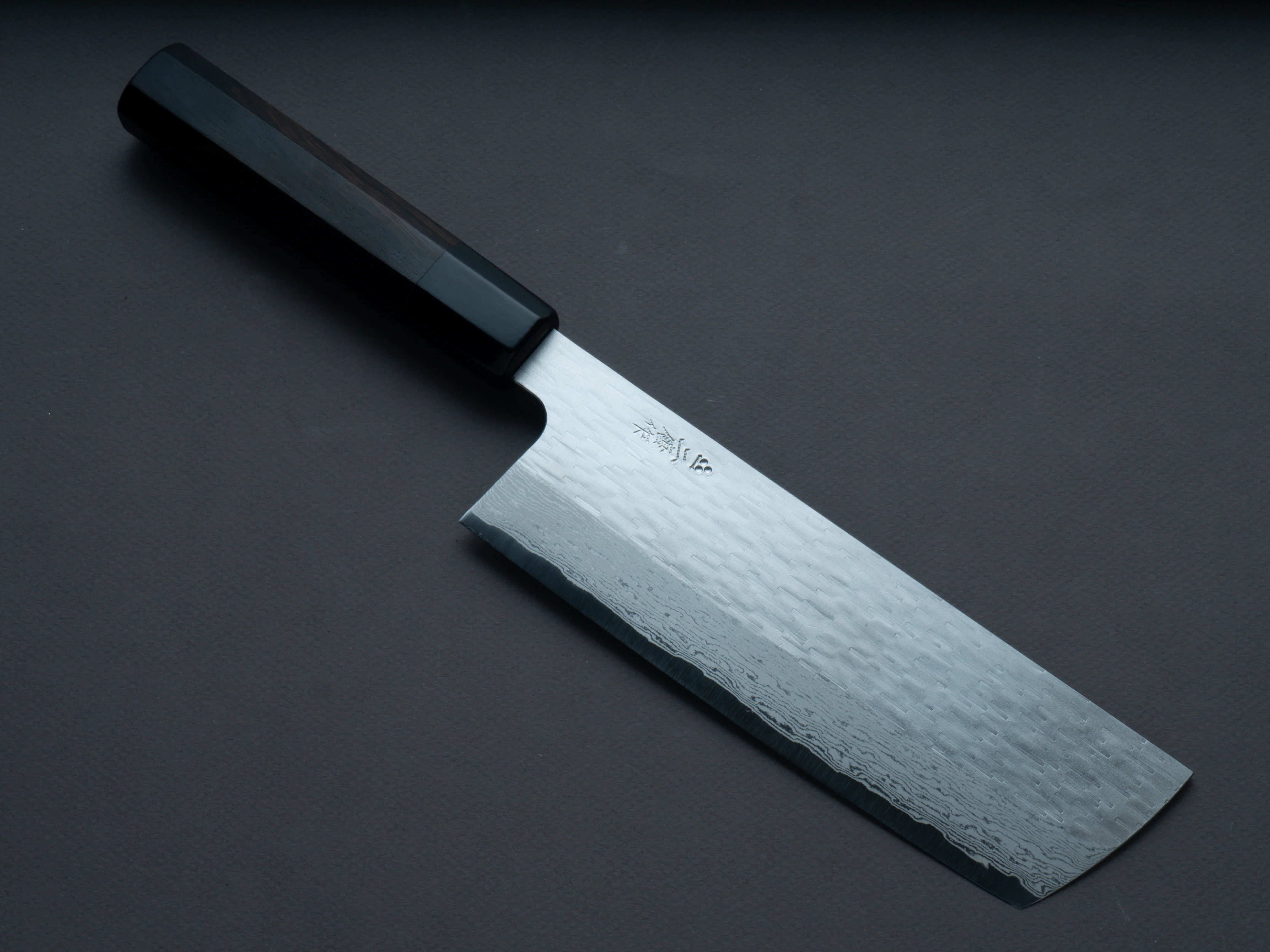 Nigara Hamono- VG XEOS - Tsuchime Damascus - Nakiri - 180mm - Ebony Handle