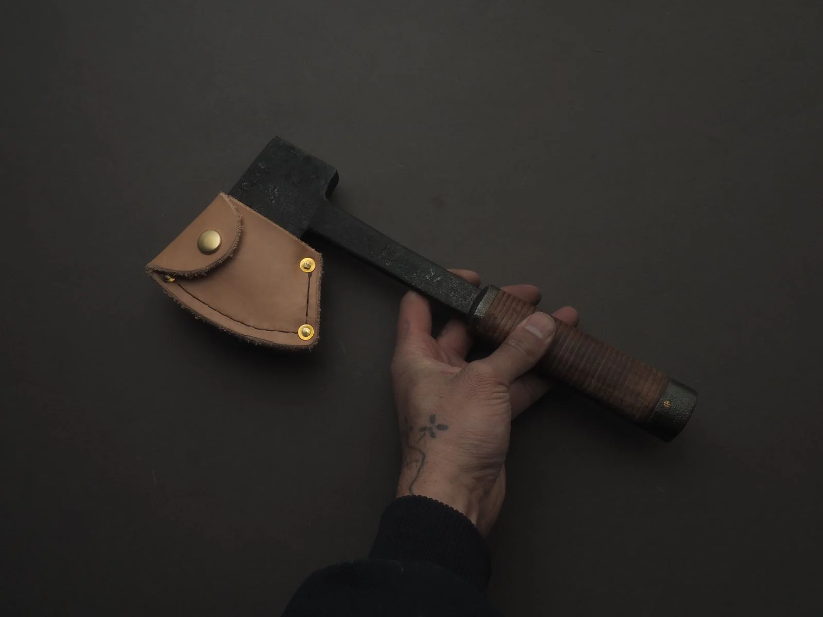 Northeast Axe & Tool - 2lb One-Piece Utility Axe - 1055 Carbon - Stacked Leather Handle - Image 3