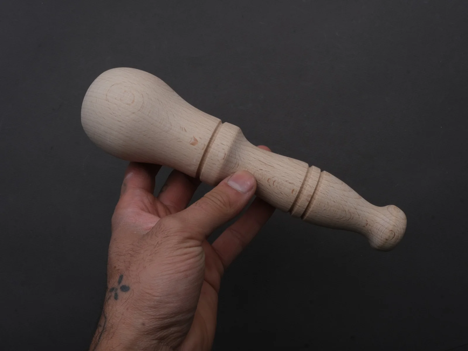 Nuova Marmotecnica - "Genovese" Carrara Marble Mortar and Beech Wood Pestle - Image 3