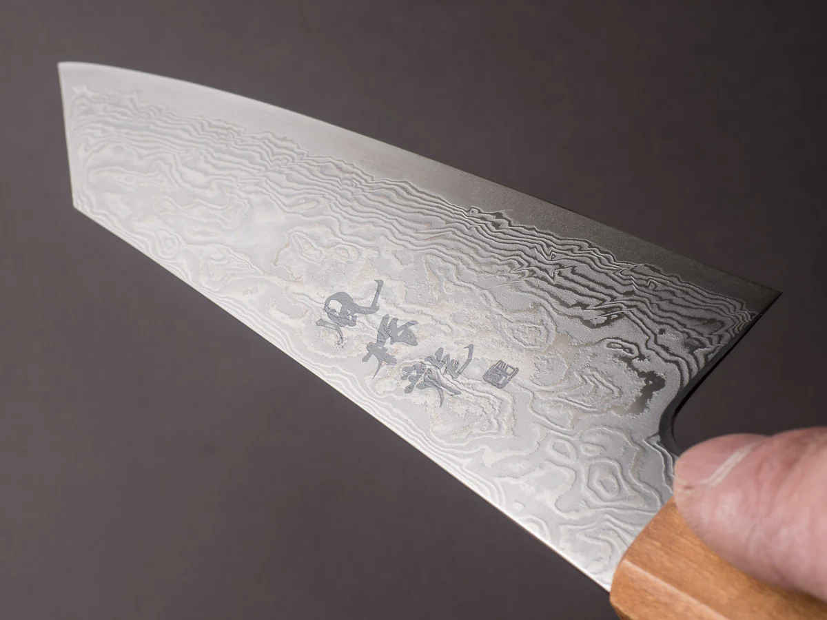 RYUSEN - FUKAKURYU - ATS314 Damascus - 170mm Kiritsuke Santoku - Mono Curly Maple Handle - Image 11