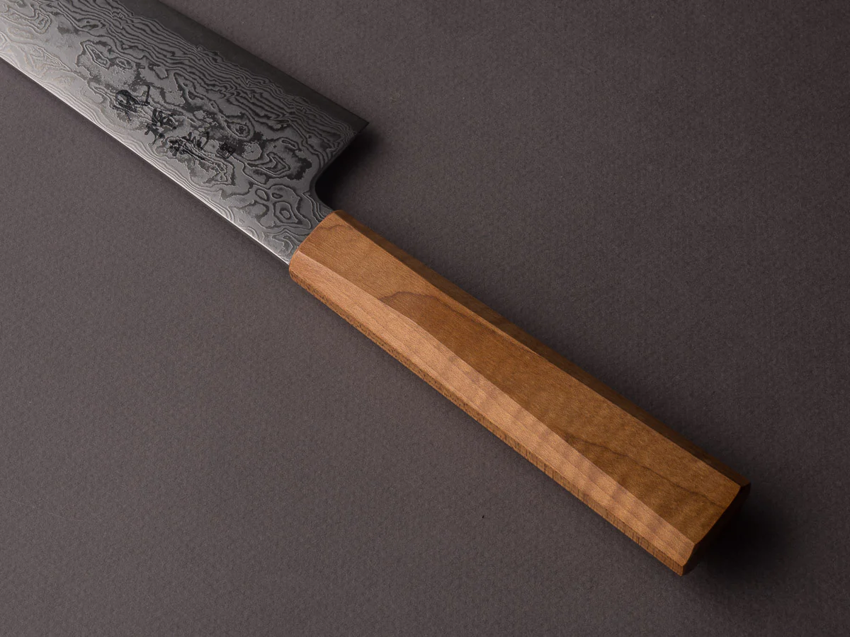 RYUSEN - FUKAKURYU - ATS314 Damascus - 170mm Kiritsuke Santoku - Mono Curly Maple Handle - Image 4