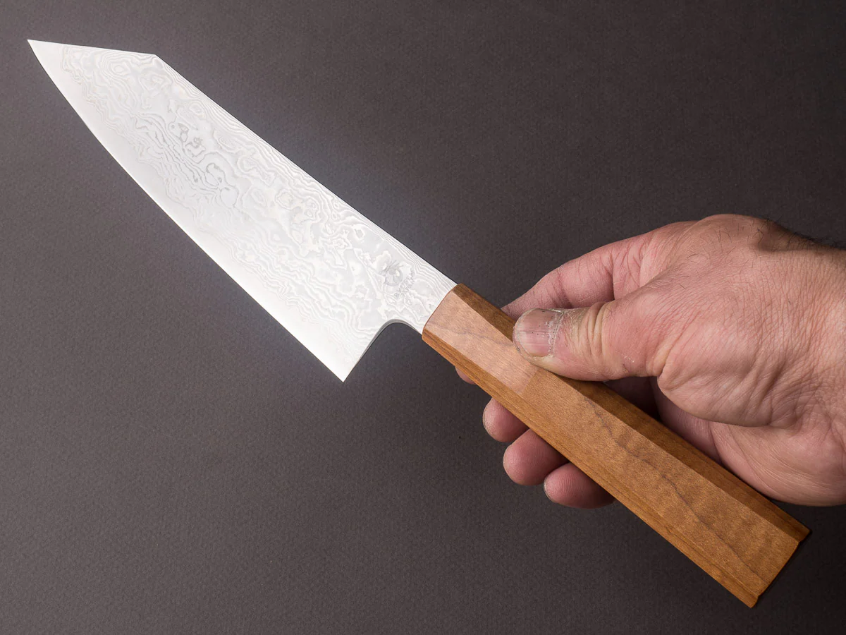 RYUSEN - FUKAKURYU - ATS314 Damascus - 170mm Kiritsuke Santoku - Mono Curly Maple Handle - Image 6