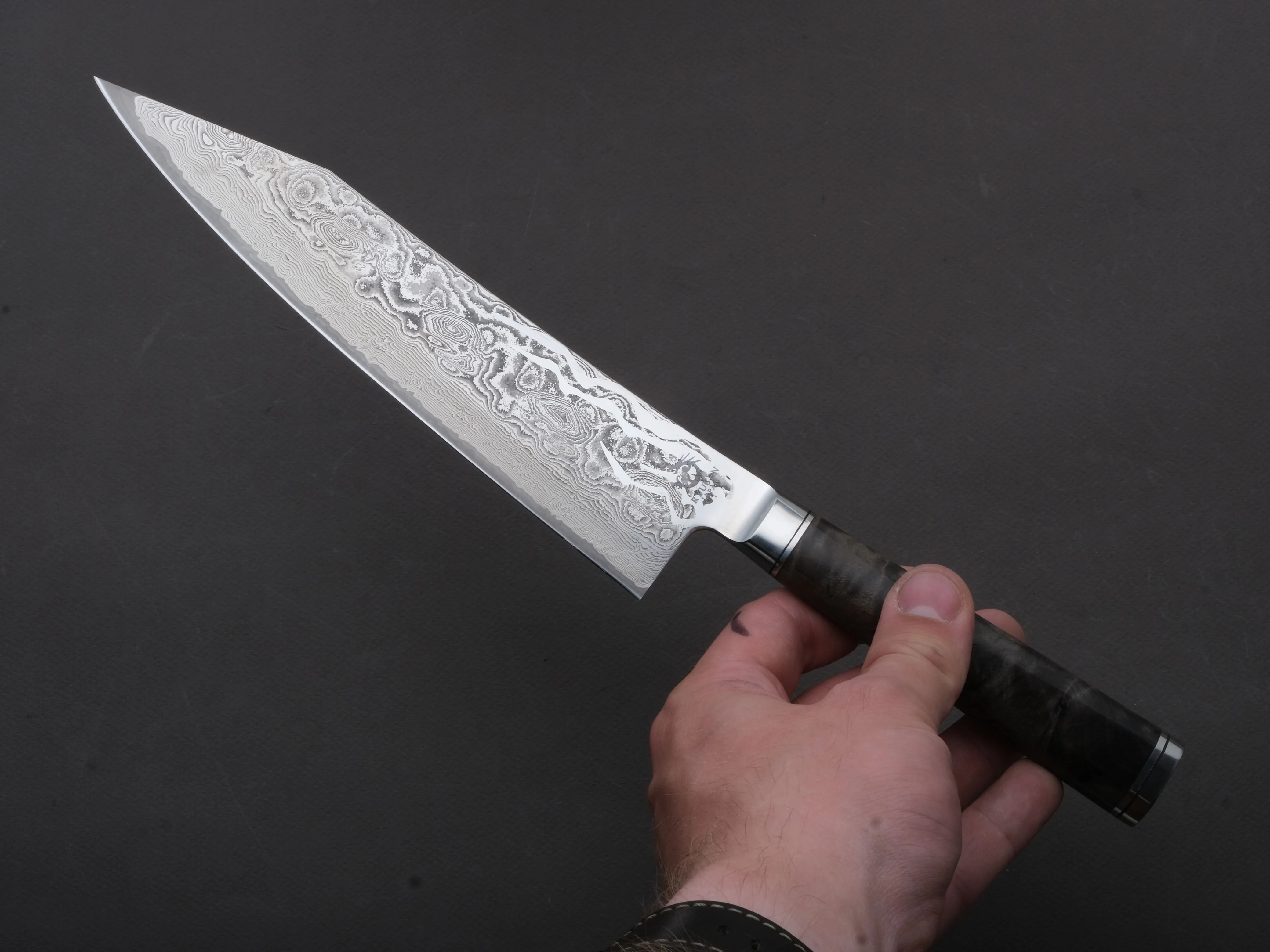 Ryusen - OUKOKURYU MT - SG2 - Damascus - Gyuto - 210mm - Poplar Hybrid Handle - Image 4