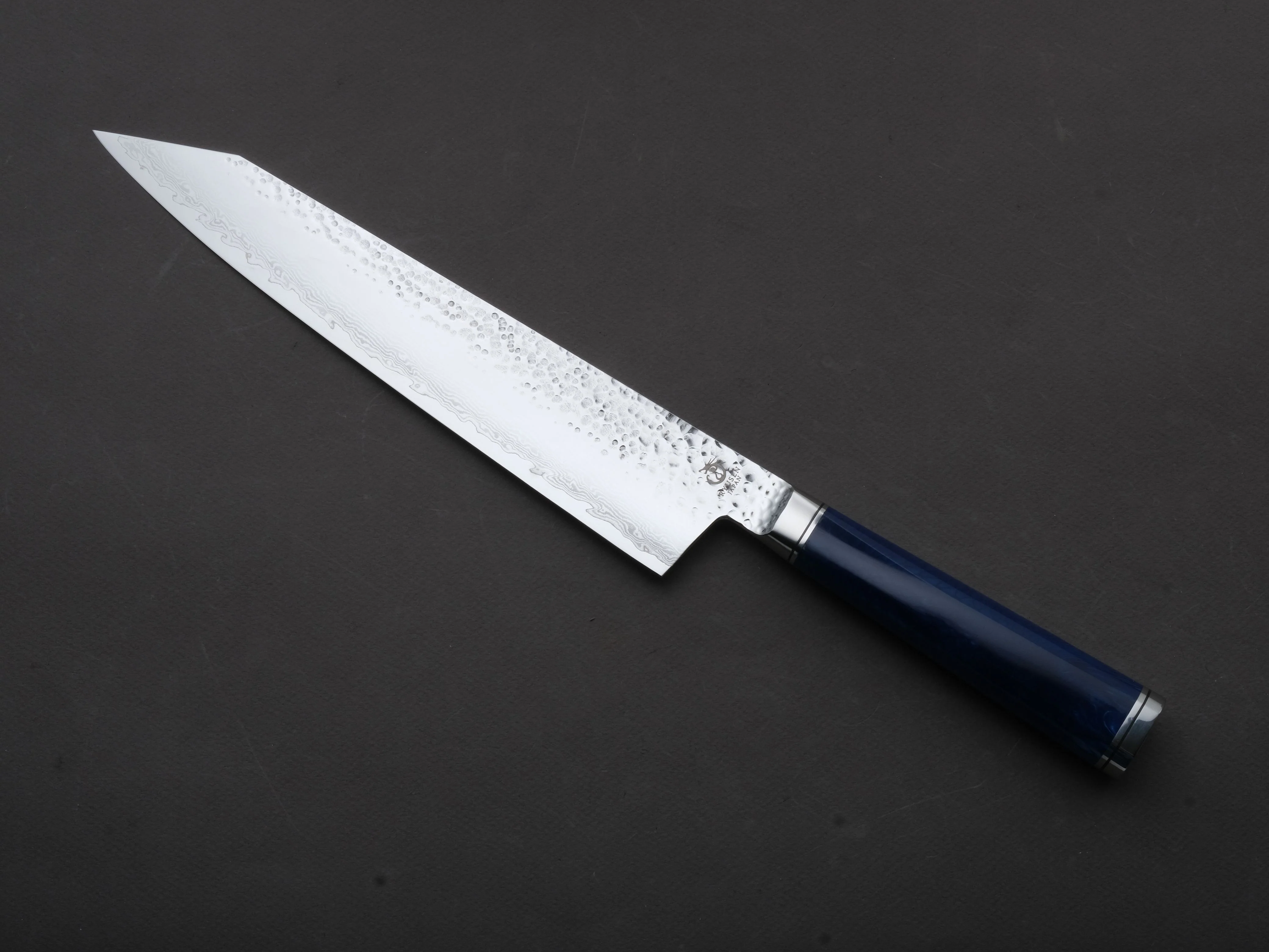 Ryusen - SOURYURIN - VG10W - Tsuchime Damascus - Gyuto - 240mm - Blue Resin Hybrid Handle - Image 2