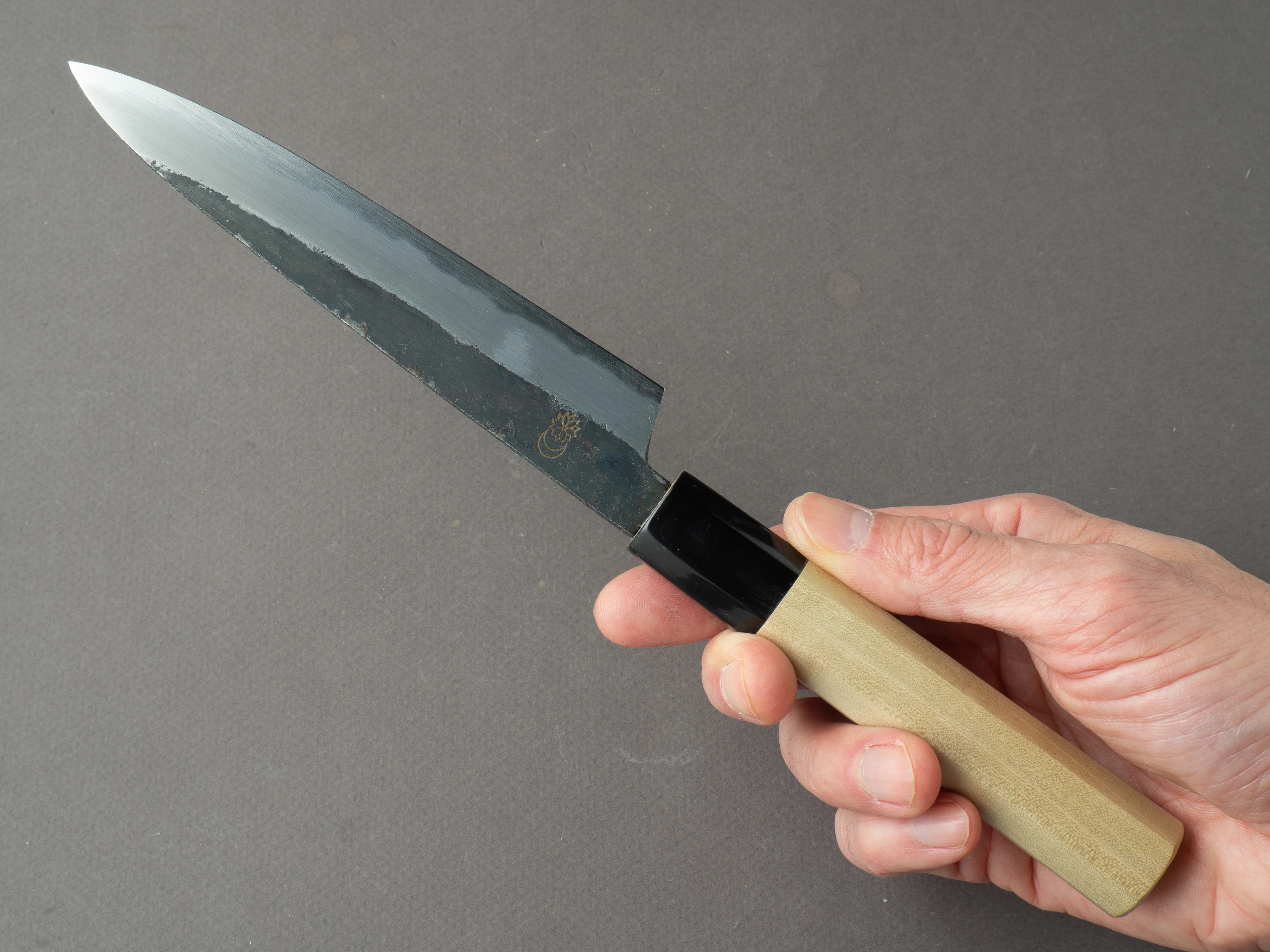 Sakai Kikumori - Kikuzuki Kuro - White #2 - Petty - 150mm - Magnolia Handle - Image 7