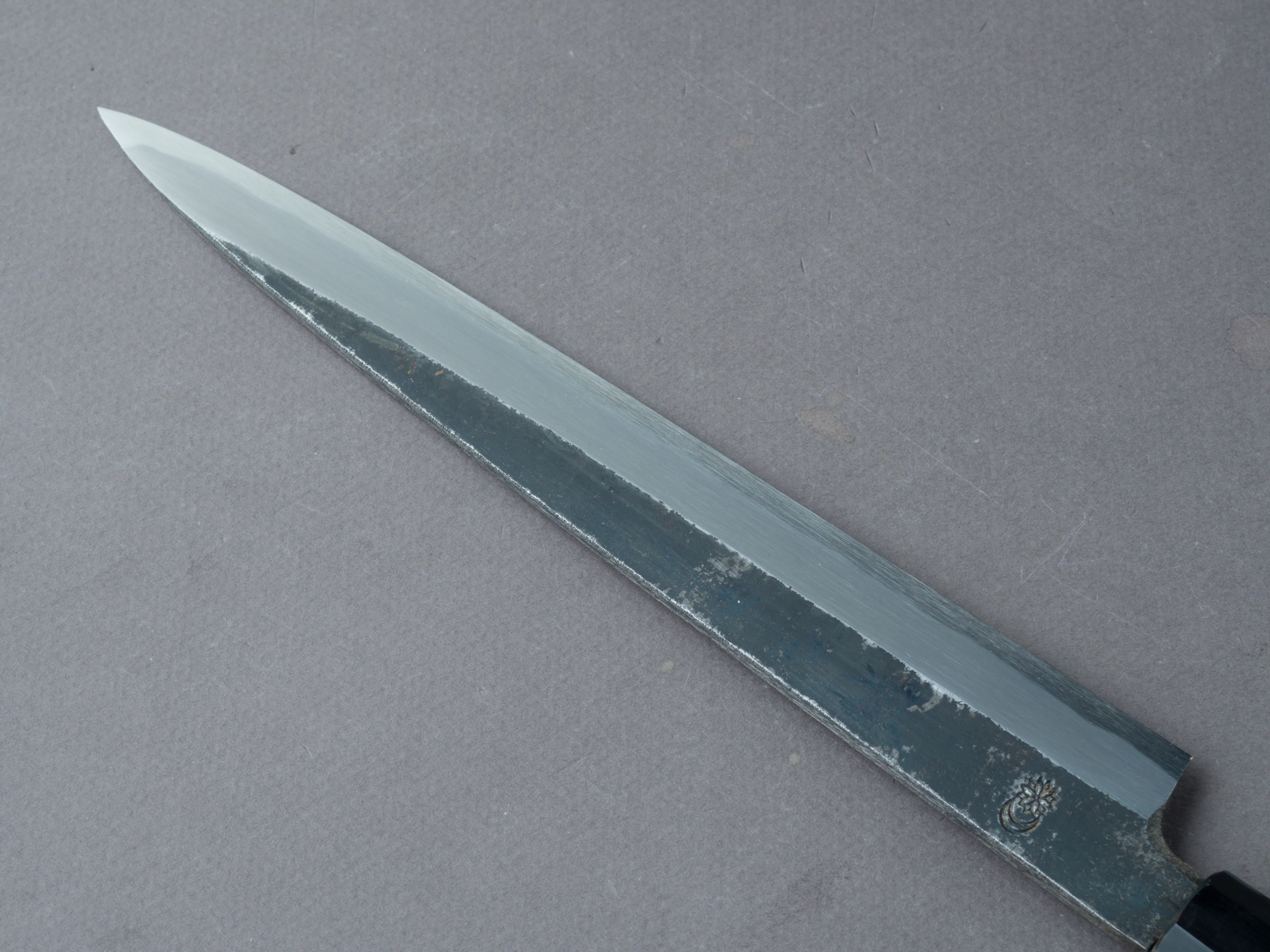 Sakai Kikumori - Kikuzuki Kuro - White #2 - Yanagiba - 240mm - Magnolia Handle - Image 3