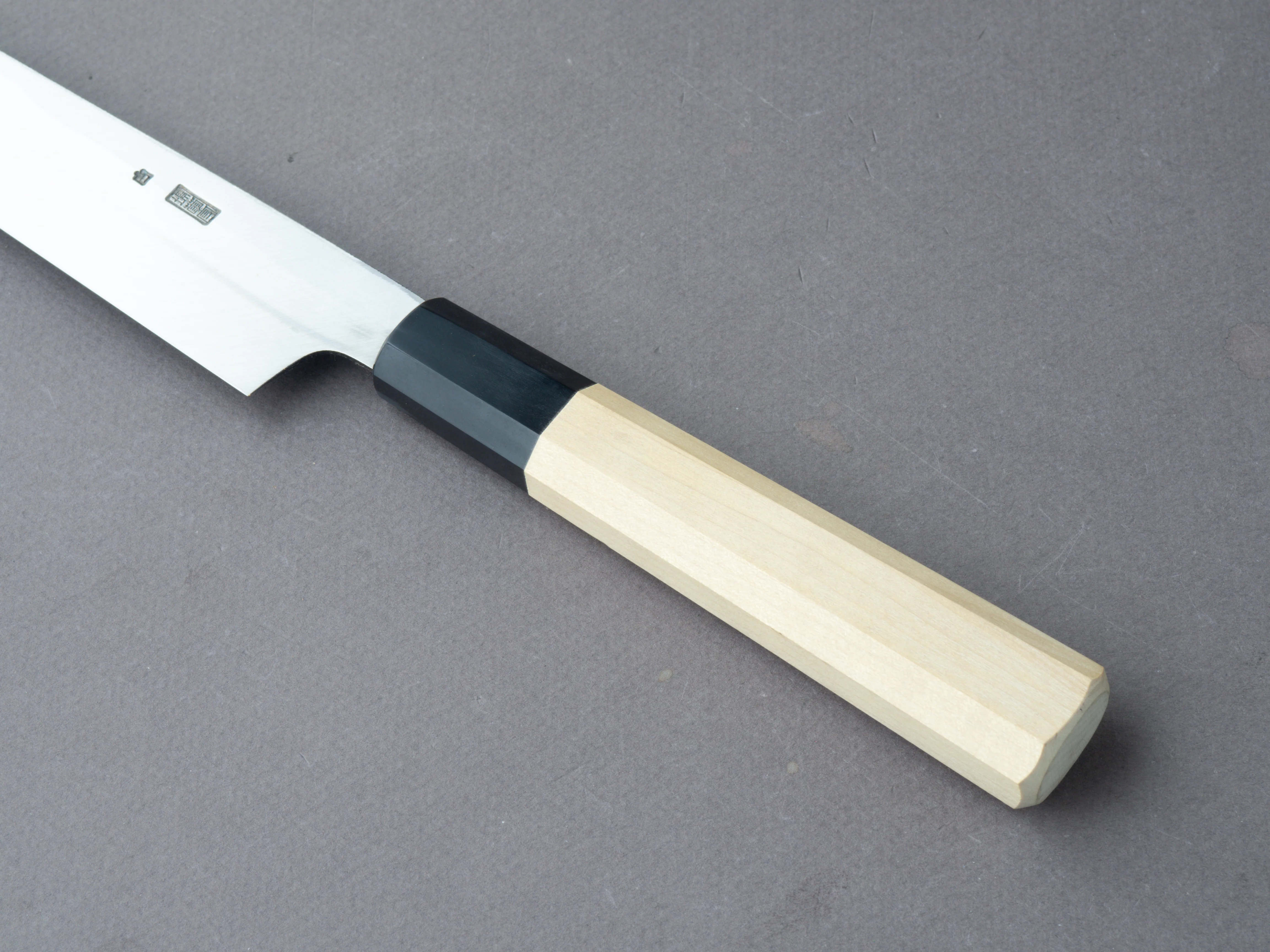 Sakai Kikumori - Kikuzuki Kuro - White #2 - Yanagiba - 240mm - Magnolia Handle - Image 5