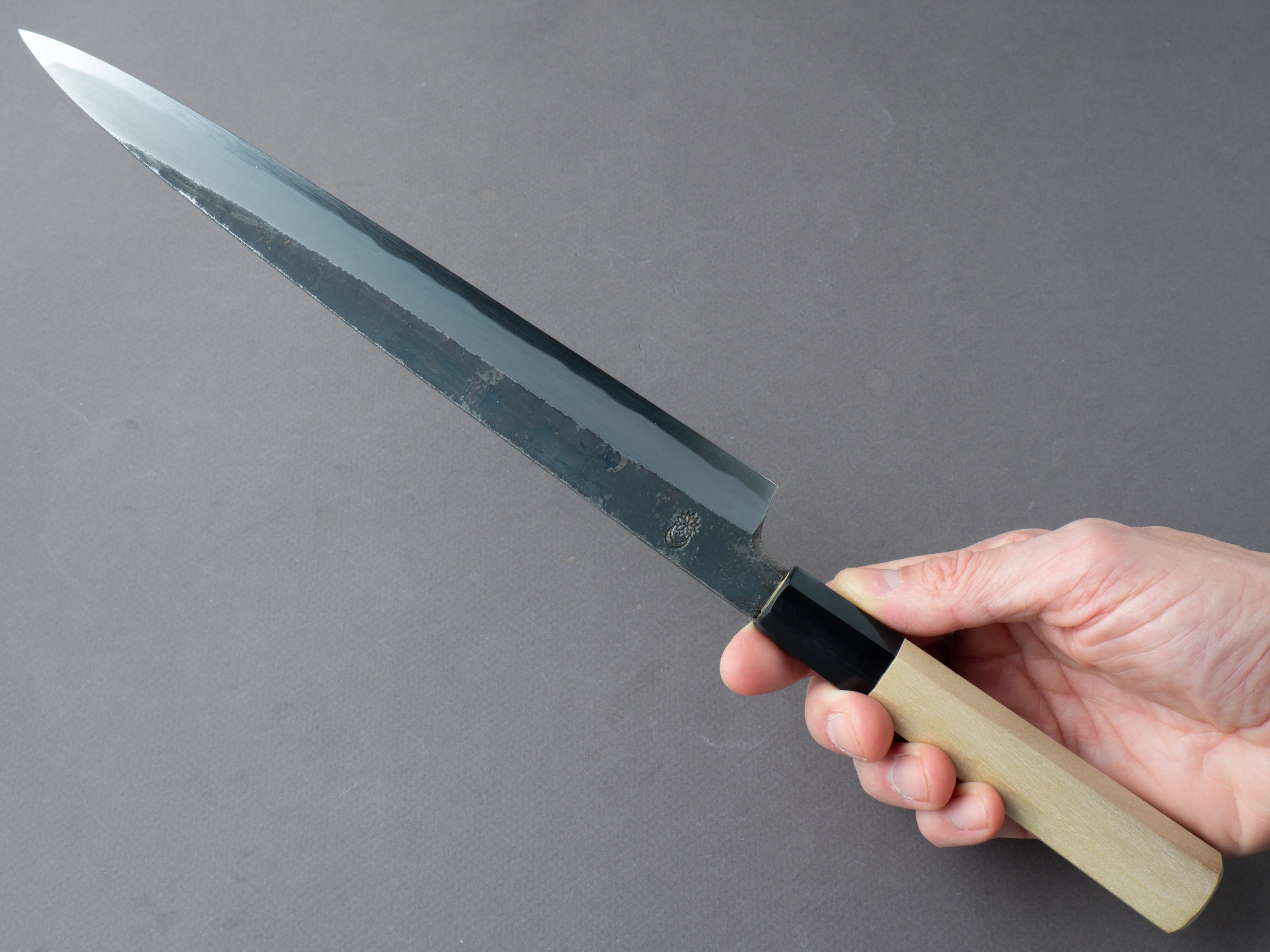 Sakai Kikumori - Kikuzuki Kuro - White #2 - Yanagiba - 240mm - Magnolia Handle - Image 6