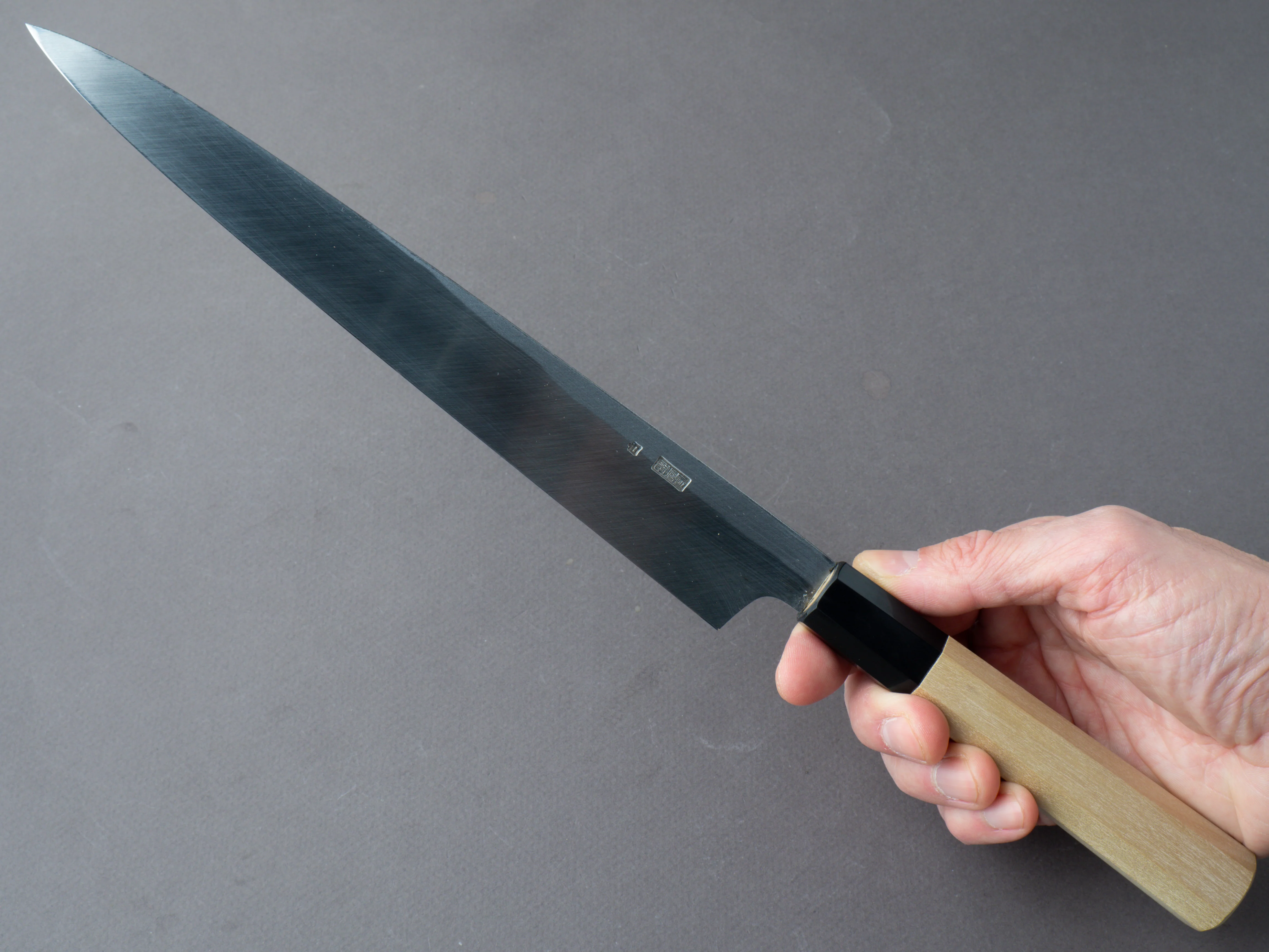 Sakai Kikumori - Kikuzuki Kuro - White #2 - Yanagiba - 240mm - Magnolia Handle - Image 7