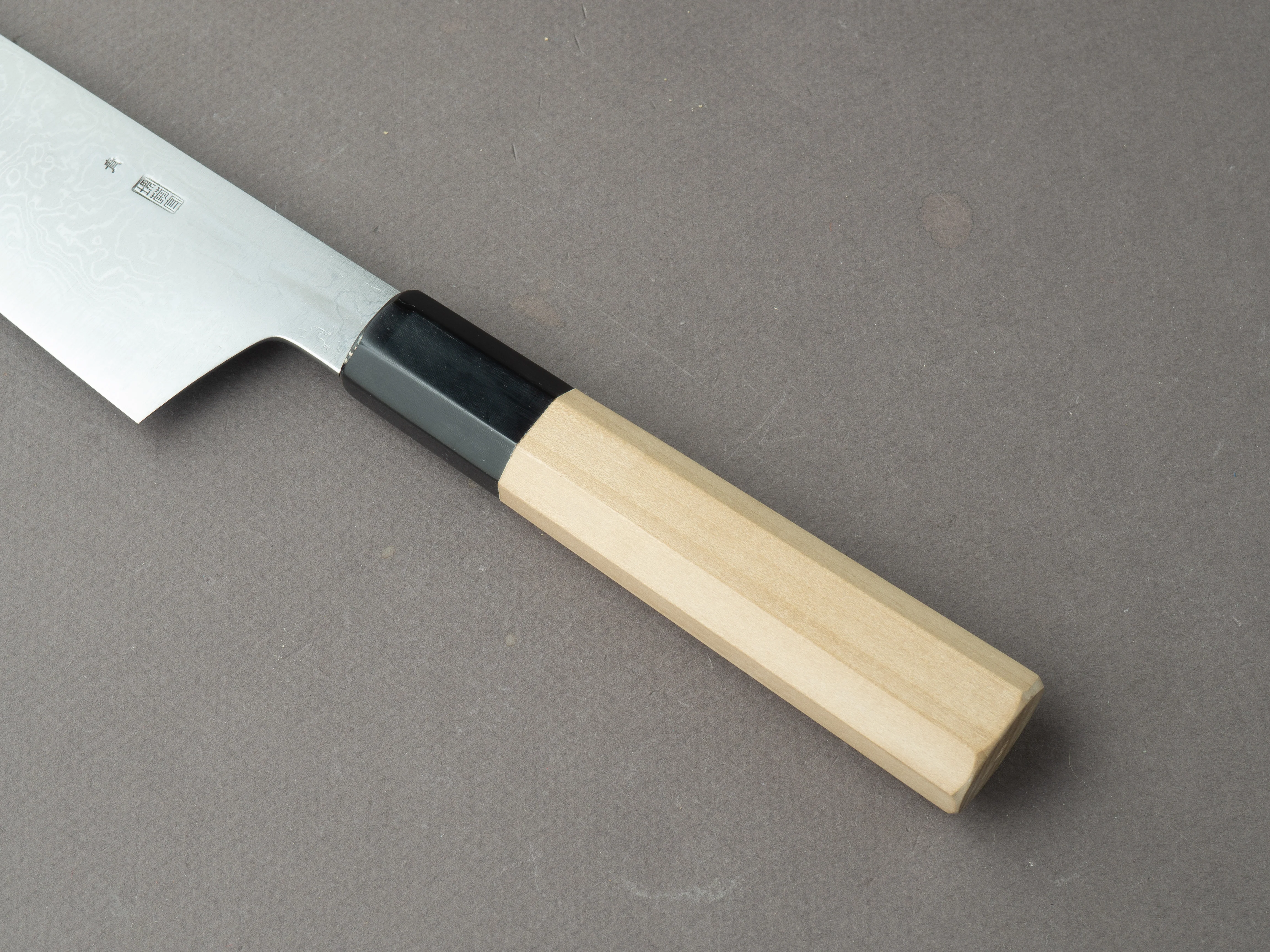 Sakai Kikumori - Kikuzuki Uzu - Blue #1 - Damascus - Gyuto - 210mm - Magnolia Handle - Image 5