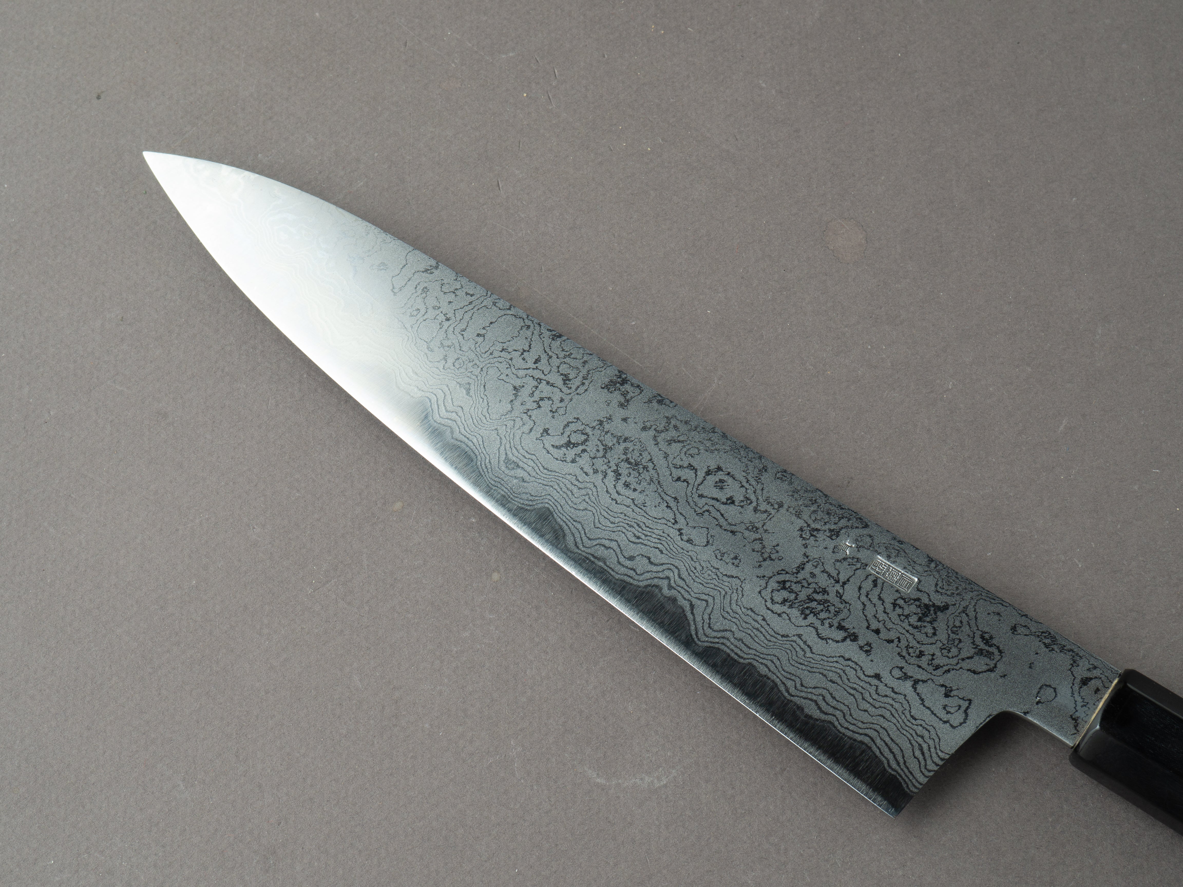 Sakai Kikumori - Kikuzuki Uzu - Blue #1 - Damascus - Gyuto - 240mm - Magnolia Handle - Image 3