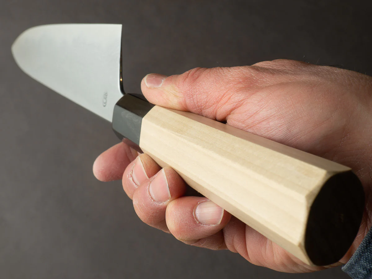 Sakai Kikumori - Kikuzuki Uzu - Blue #1 - Damascus - Gyuto - 270mm - Magnolia Handle - Image 9