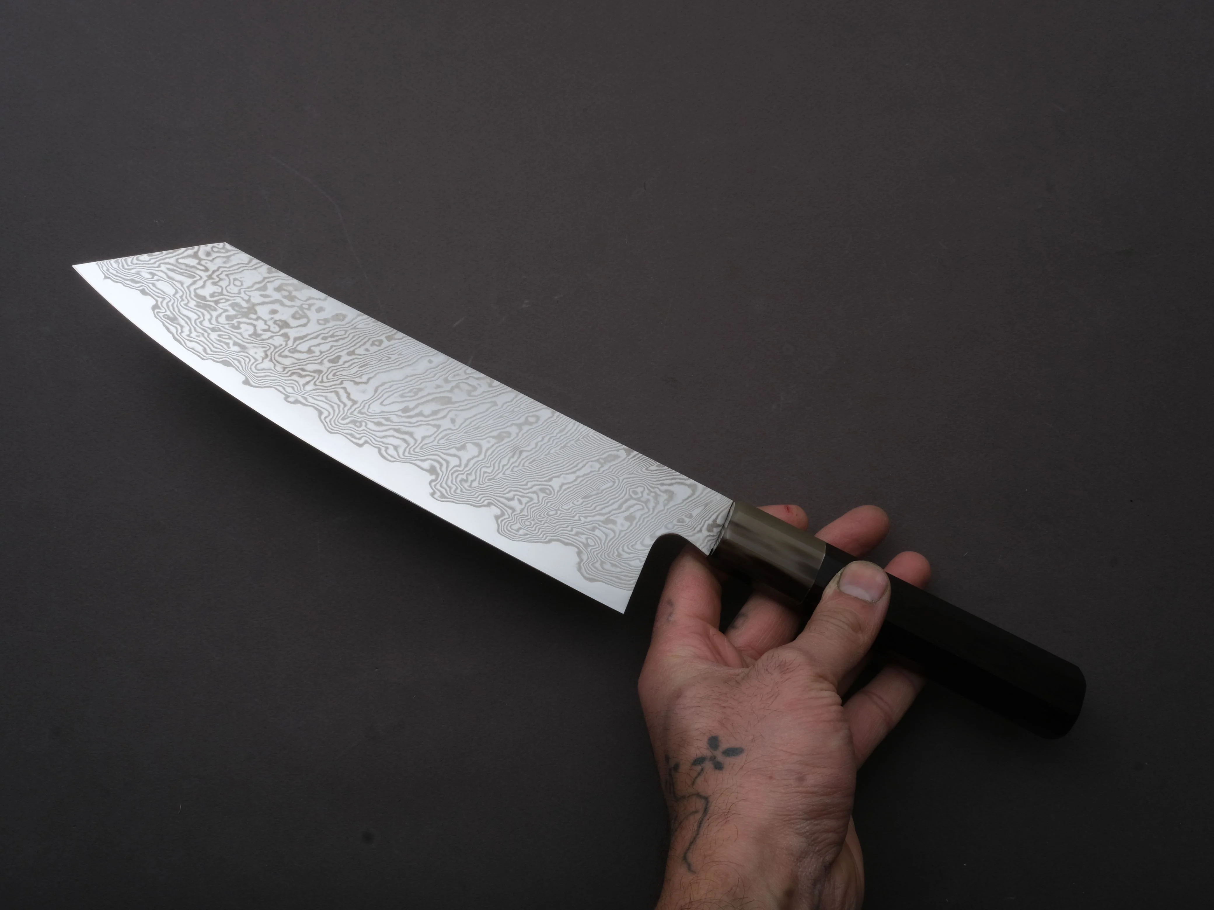 Sakai Kikumori - MINAMO - ATS34 - Damascus - Kiritsuke Gyuto - 225mm - Ebony Handle - Image 3