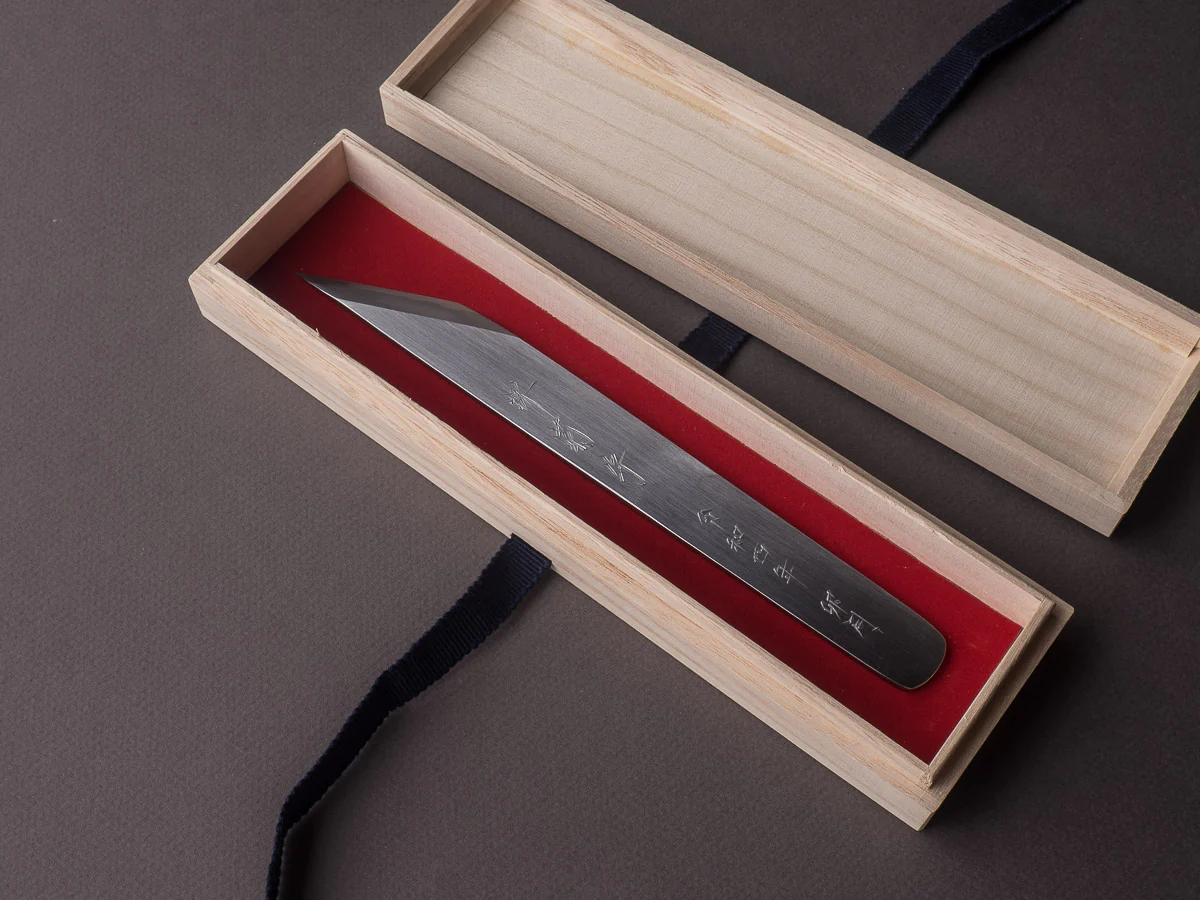 Sakai Kikumori - Tanaka - Super Blue Migaki - Kiridashi - Signed and Serialized - Image 2