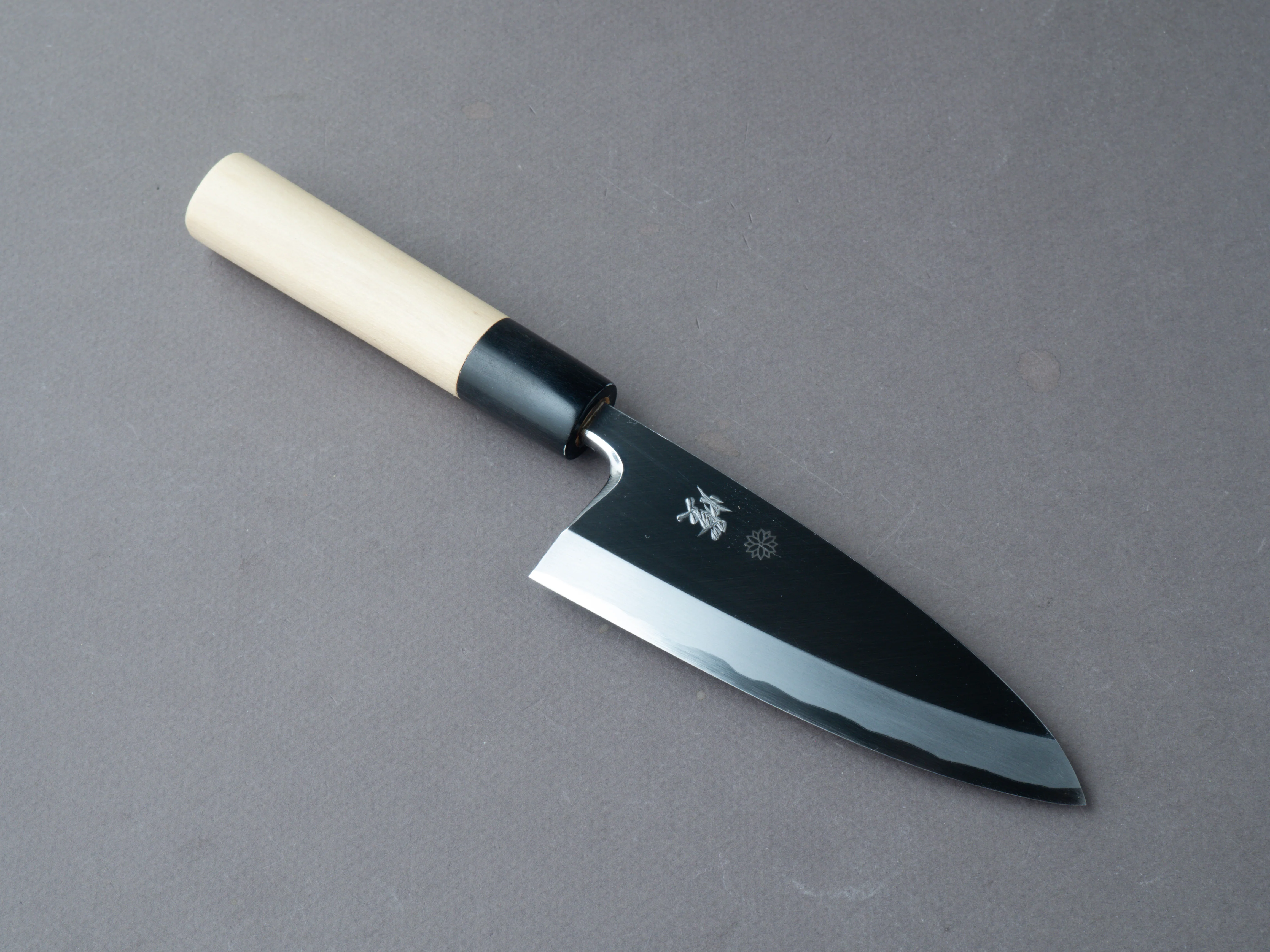 Sakai Kikumori - Tomoshibi - White #2 - 120mm Deba - Ho Wood Handle