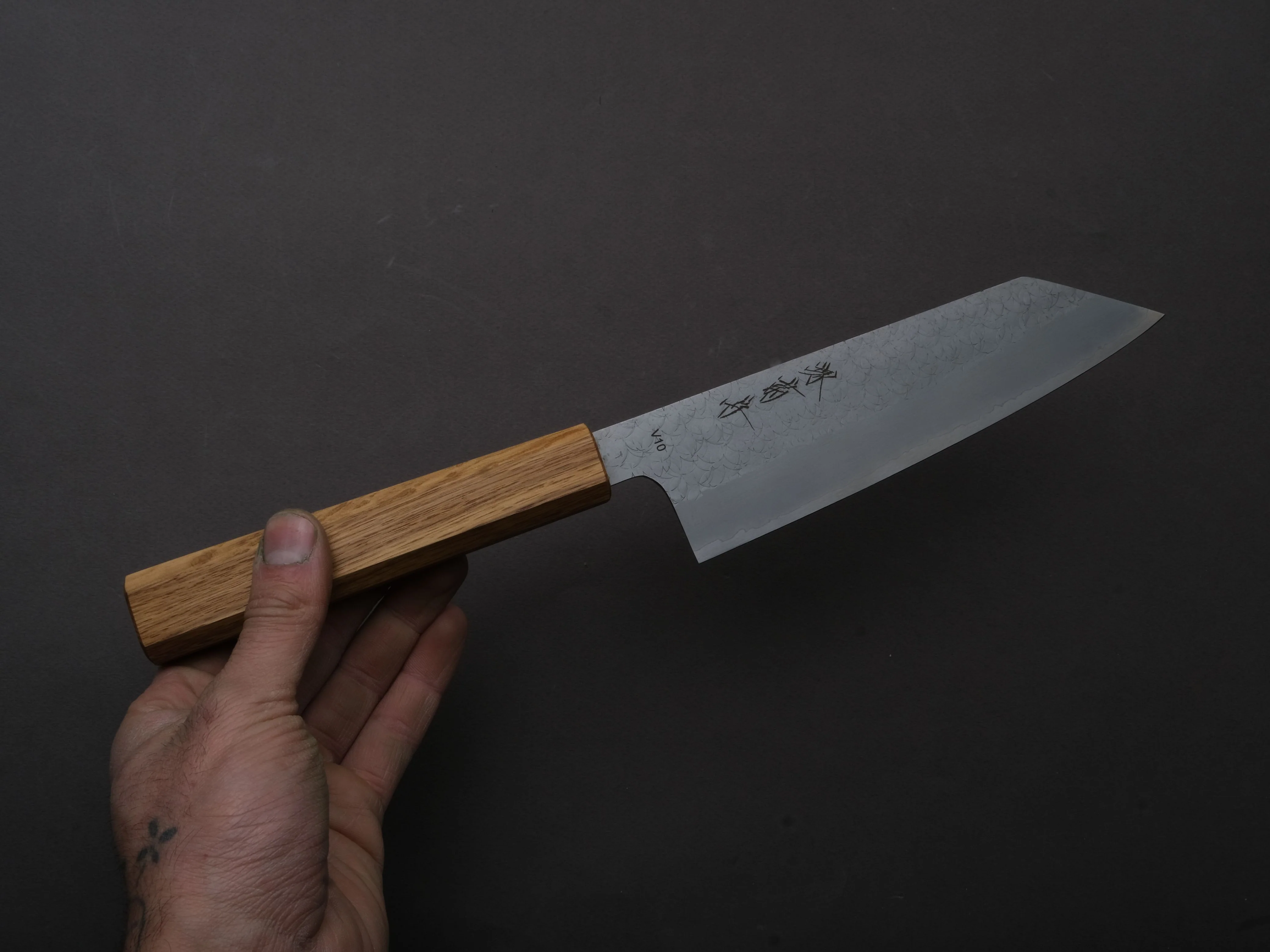 Sakai Kikumori - TS10 - VG10 - Tsuchime - Bunka - 165mm - Oak Handle - Image 4