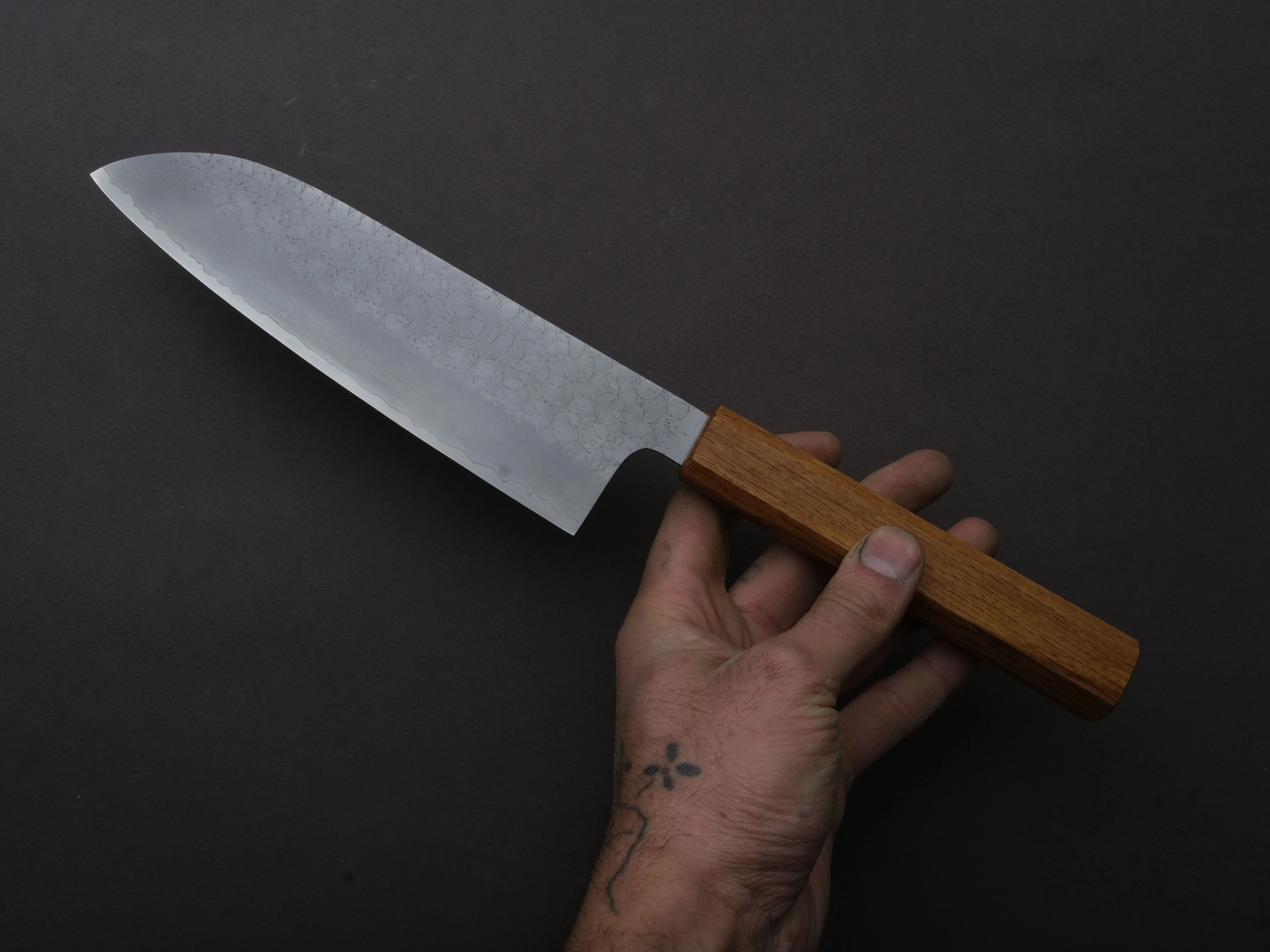 Sakai Kikumori - TS10 - VG10 - Tsuchime - Santoku - 165mm - Oak Handle - Image 3