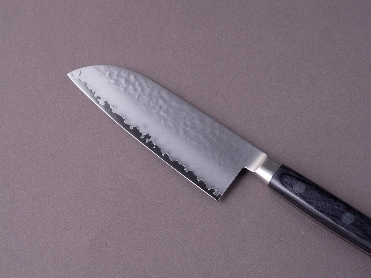 Sakai Kikumori - VG5 - 120mm - Santoku - Western Black Pakka Handle - Image 5