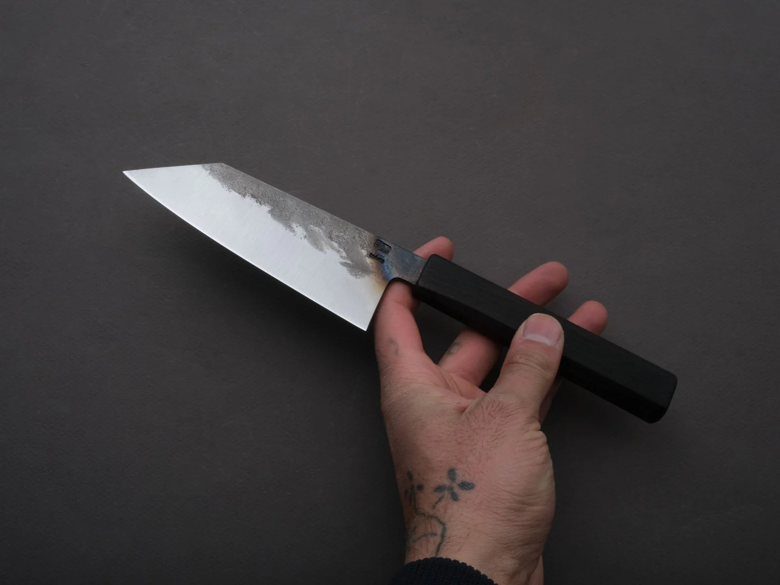 SOFTCUT - 80CrV2 Carbon - Kurouchi - 130mm Ko-Bunka - Charred Oak Handle - Image 4