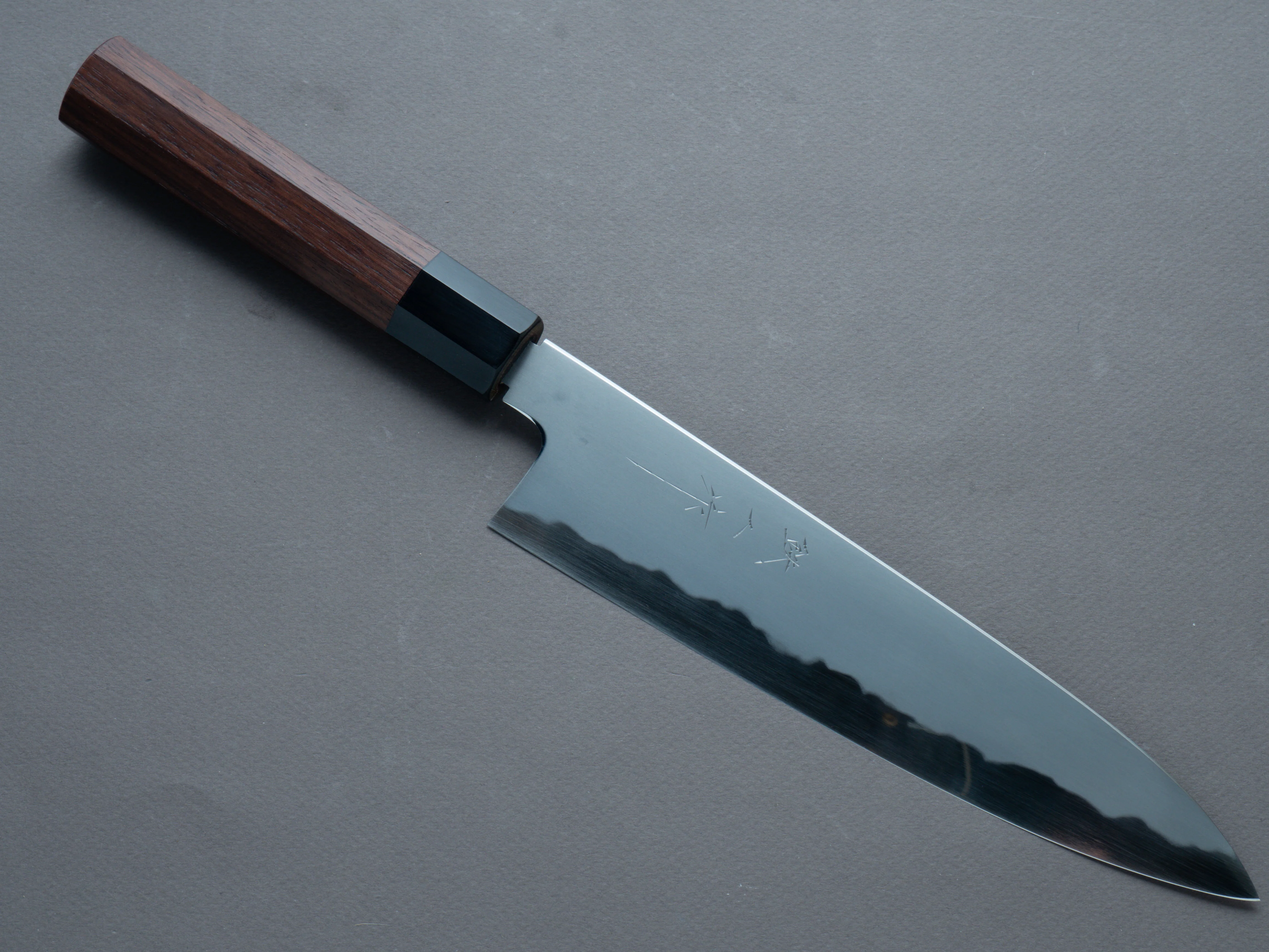 Tetsujin - Blue #2 - Kasumi - Gyuto 210mm - Taihei Rosewood Handle