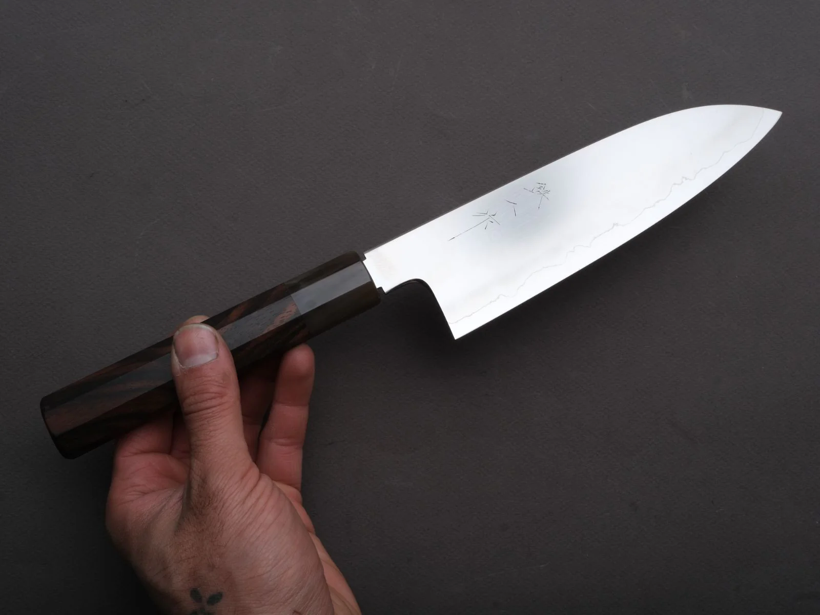 Tetsujin - Ukiba - Silver #3 - Santoku - 180mm - Taihei Makassar Ebony Handle - Image 3